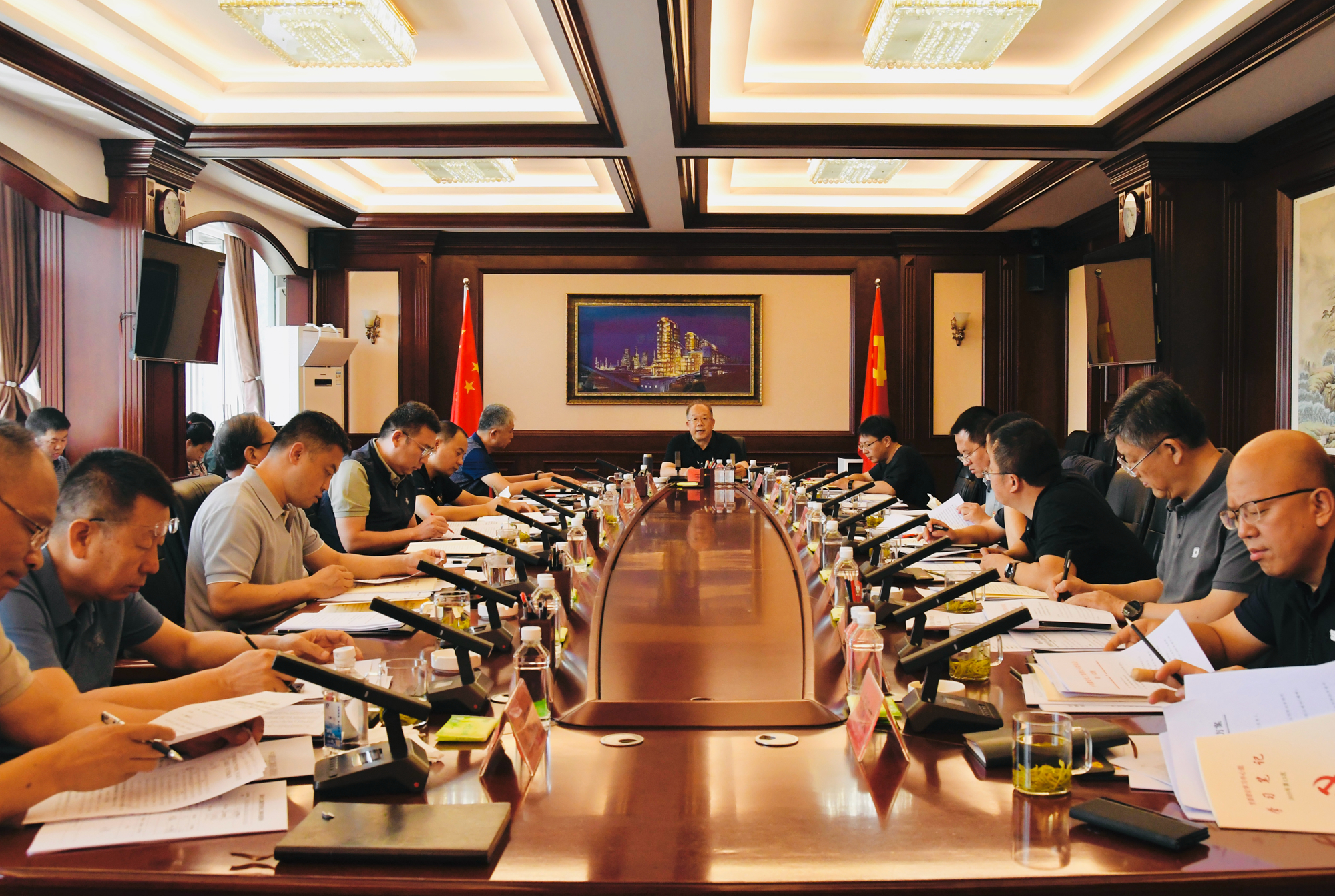 潞安化工集團黨委召開企業(yè)改革發(fā)展轉(zhuǎn)型研討會